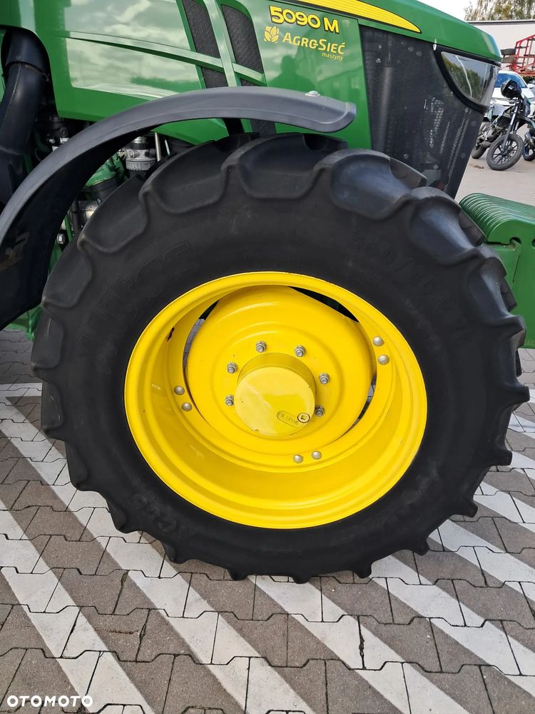 John Deere 5090M - 15