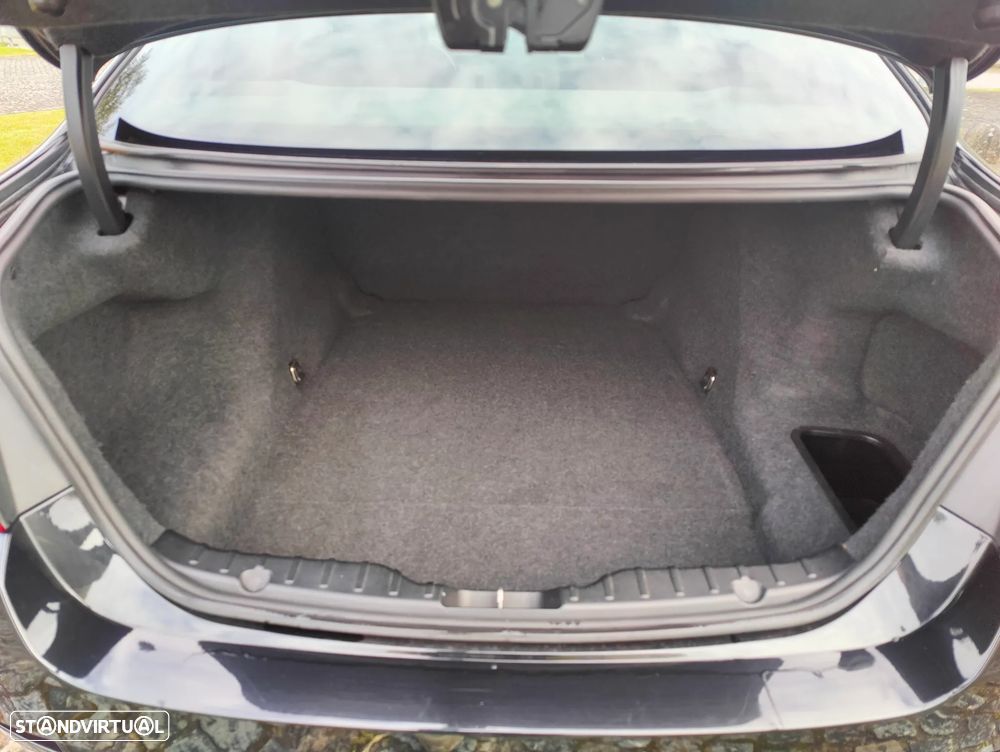 BMW 520 d Auto 123g - 12