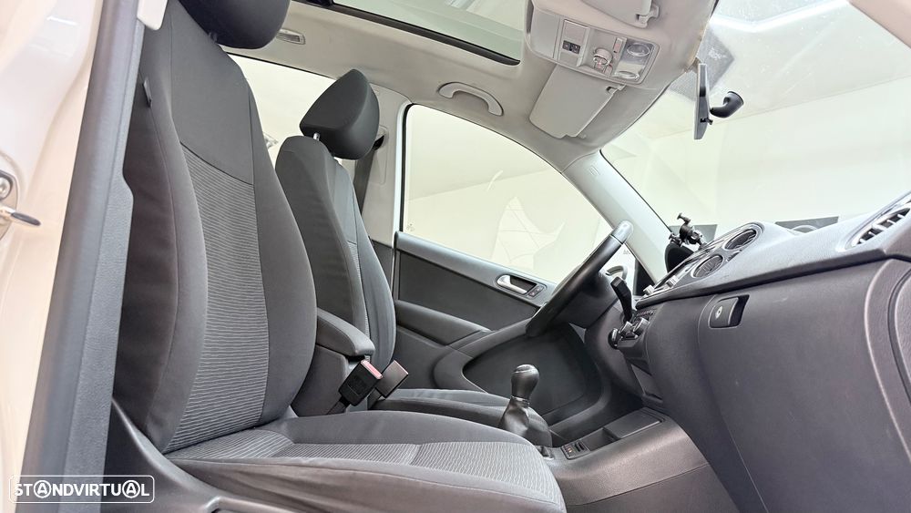 VW Tiguan 1.4 TSi Sport BlueMotion - 14