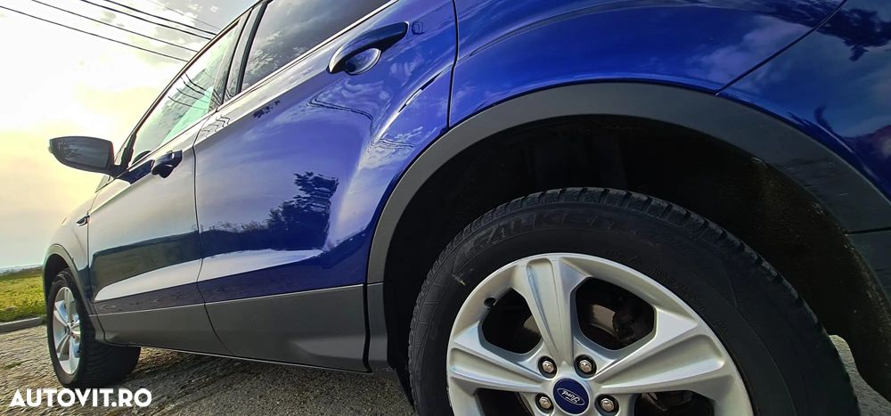 Ford Kuga - 7