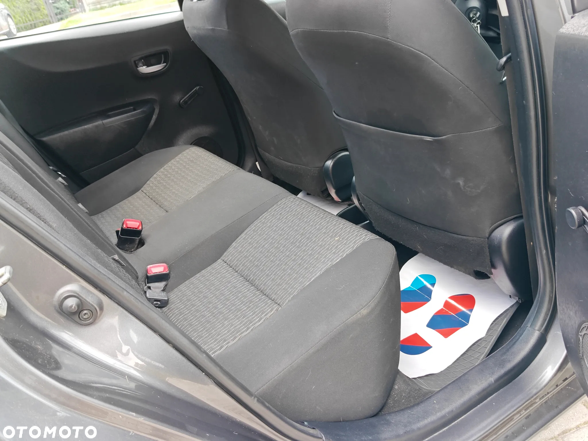 Toyota Yaris 1.0 Entry - 17