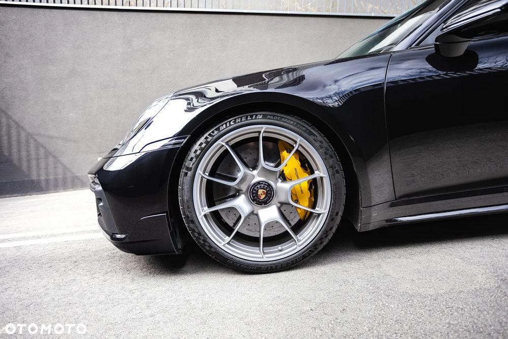 Porsche 911 Turbo S - 15