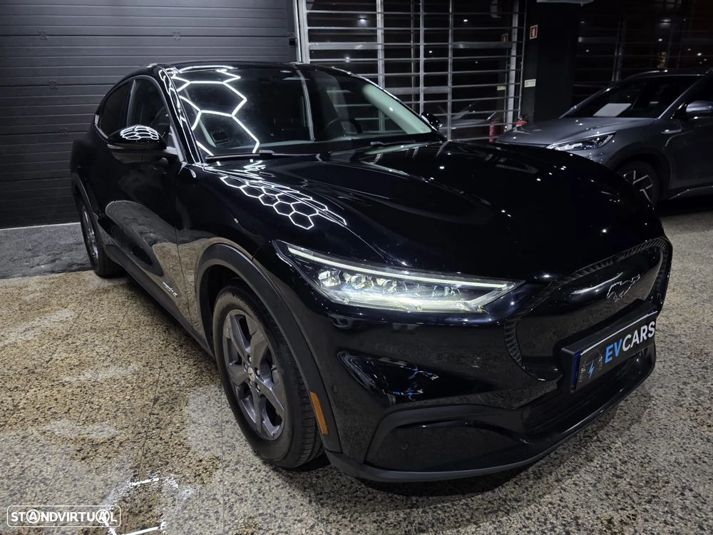 Ford Mustang Mach-E 75.7 kWh Base - 1