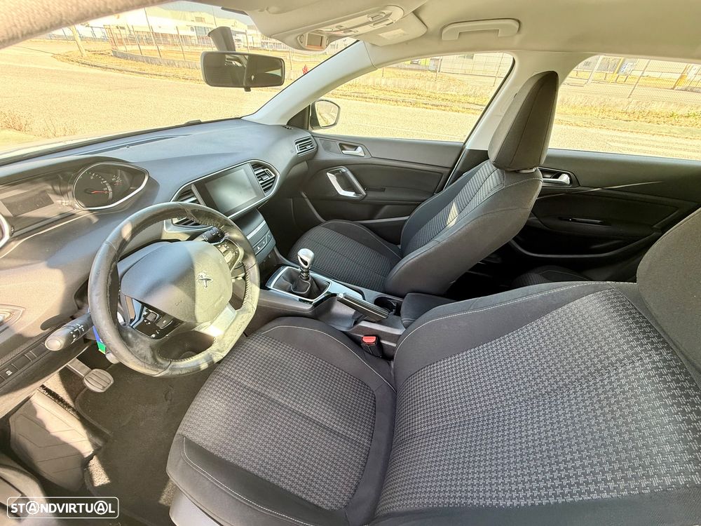 Peugeot 308 BlueHDi 130 Black Edition - 22