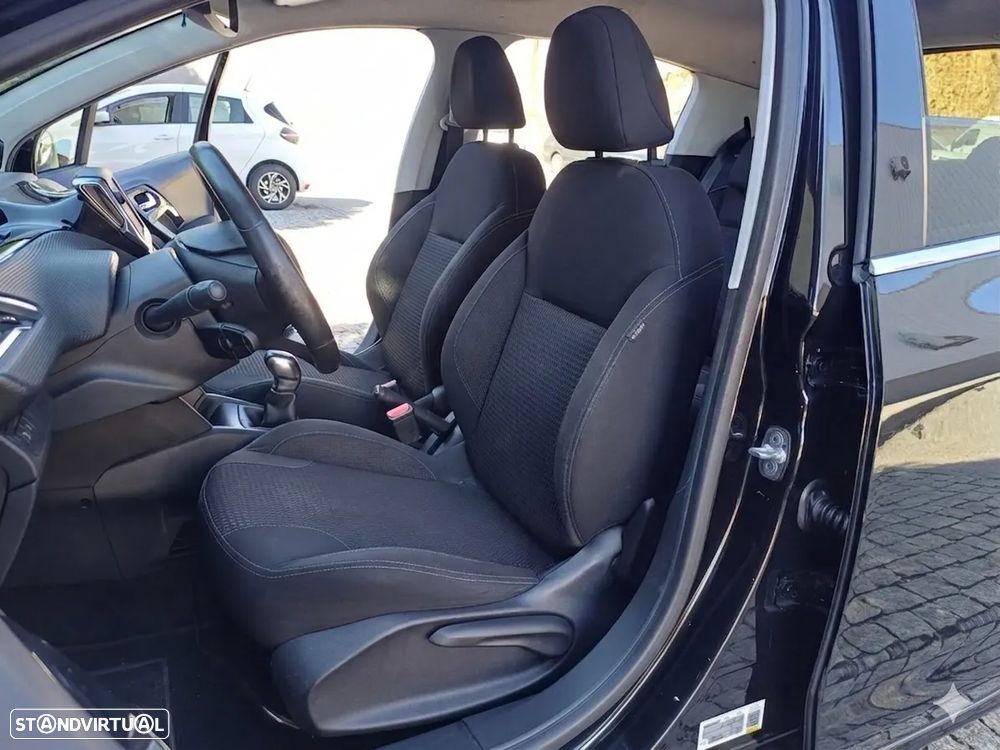 Peugeot 208 1.6 BlueHDi Style - 30