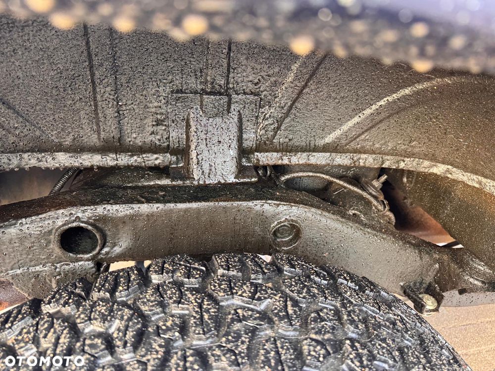 Mitsubishi Pajero - 15