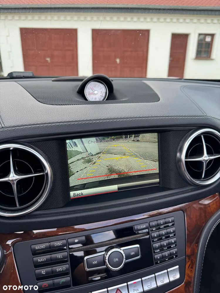 Mercedes-Benz SL 500 7G-TRONIC - 23