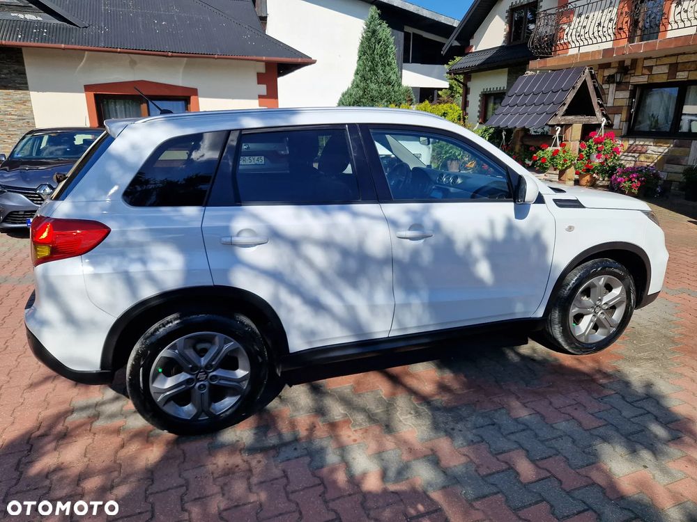 Suzuki Vitara 1.6 Premium 4WD - 35
