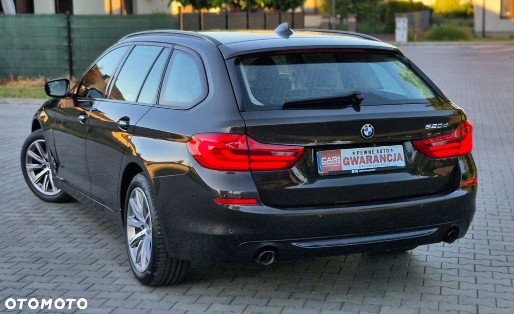 BMW Seria 5 520d Sport Line - 20