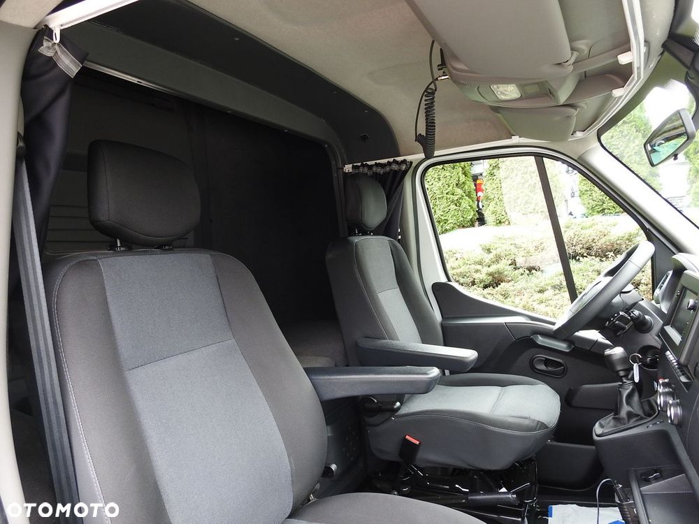 Renault MASTER PLANDEKA 10 PALET WEBASTO TEMPOMAT NAWIGACJA KLIMATYZACJA LEDY PNEUMATYKA  165KM - 37