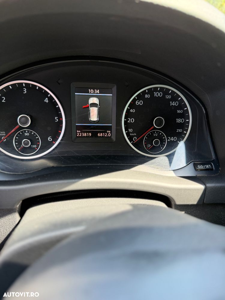 Volkswagen Tiguan - 2