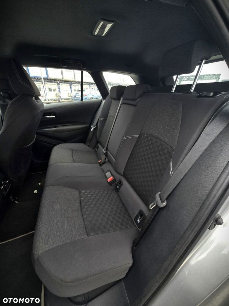 Toyota Corolla 1.8 Hybrid Comfort - 17