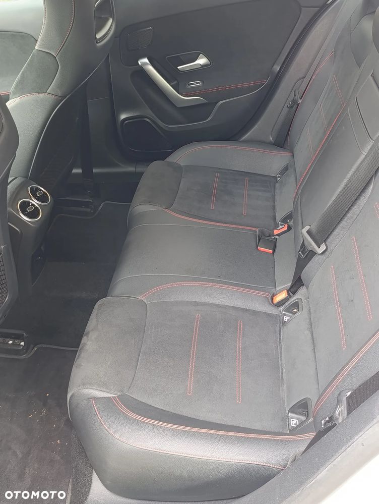 Mercedes-Benz Klasa A 250 E AMG Line 8G-DCT - 24