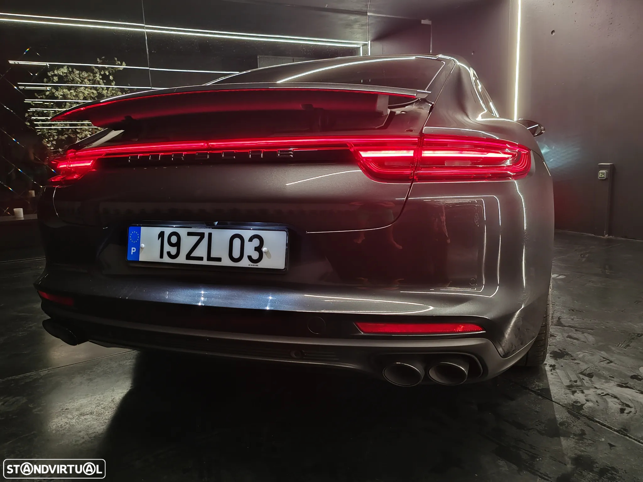 Porsche Panamera 4 E-Hybrid - 14