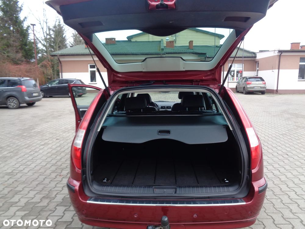Ford Mondeo 2.0 Ghia Executive - 24