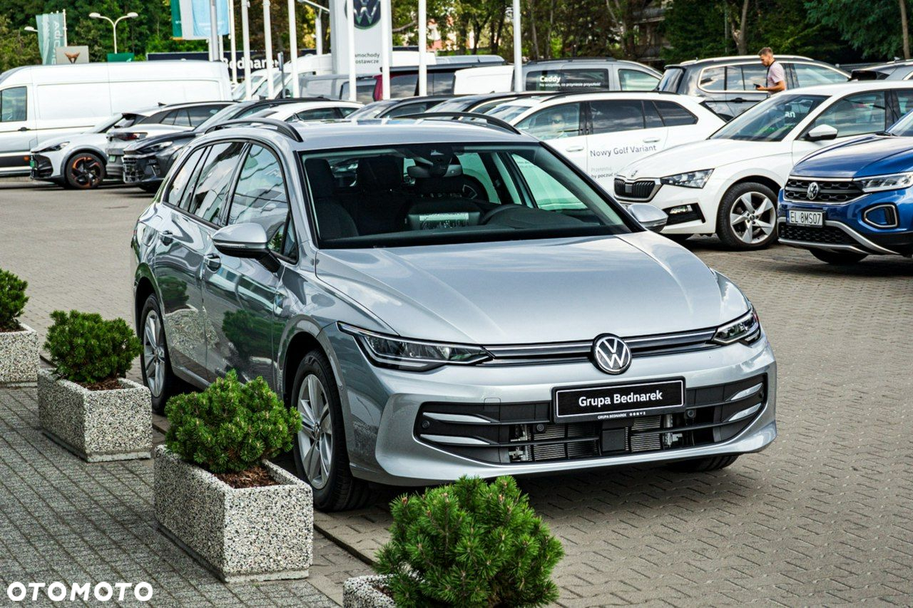 Volkswagen Golf - 4