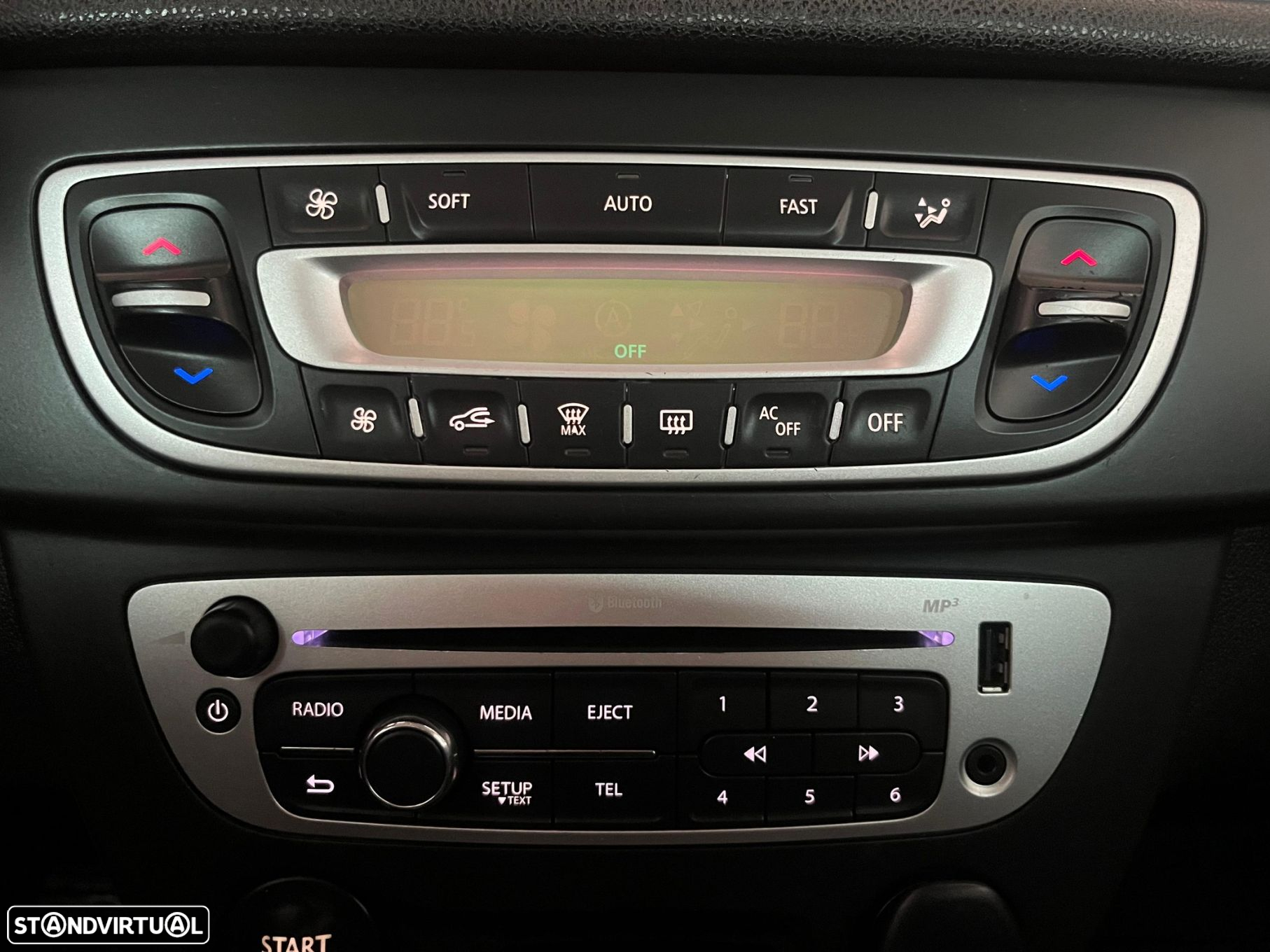 Renault Mégane Sport Tourer 1.5 dCi Limited SS - 12