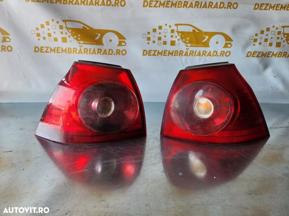 Stopuri Lampa Stop Tripla Stanga Dreapta Vw Golf 5 Hatchback - Dezmembrari Arad - 2