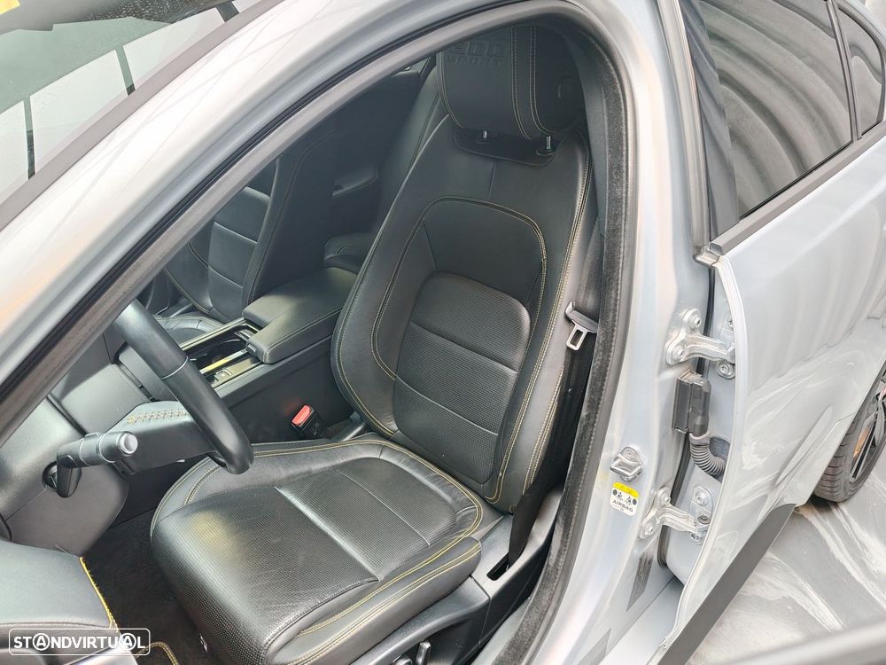 Jaguar XE P300 AWD Aut. Sport - 17
