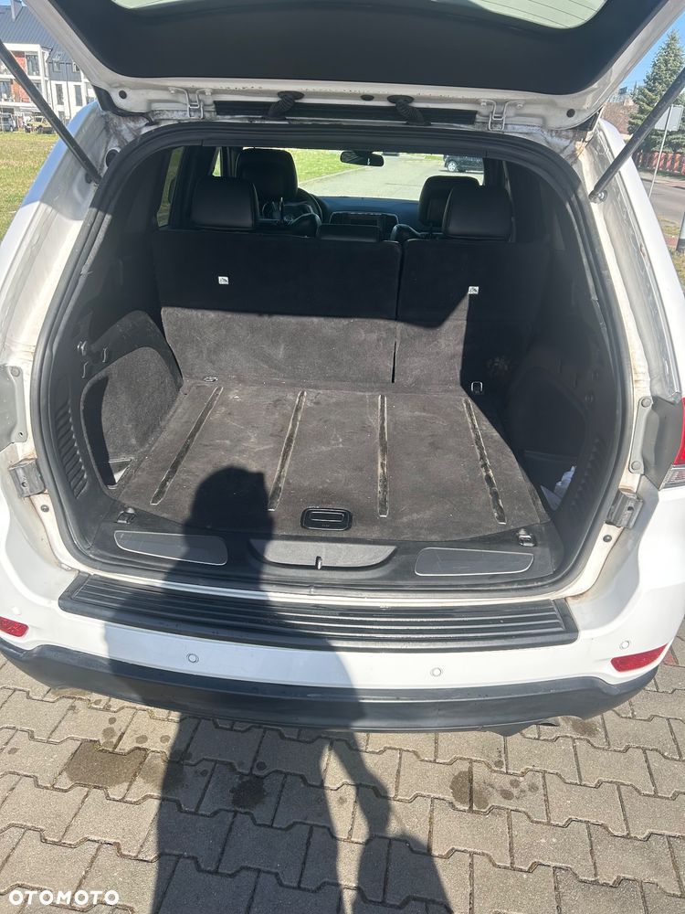 Jeep Grand Cherokee ver-3-6-v6-laredo - 9