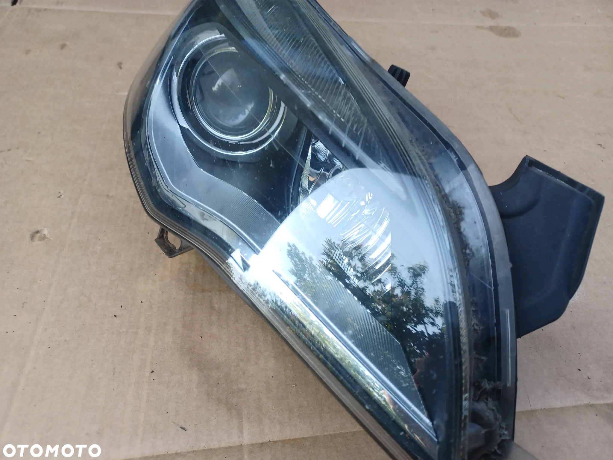 LAMPA PRZEDNIA PRAWA XENON OPEL ASTRA J EUROPA - 12