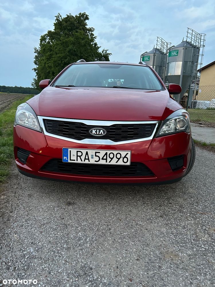 Kia Ceed - 1