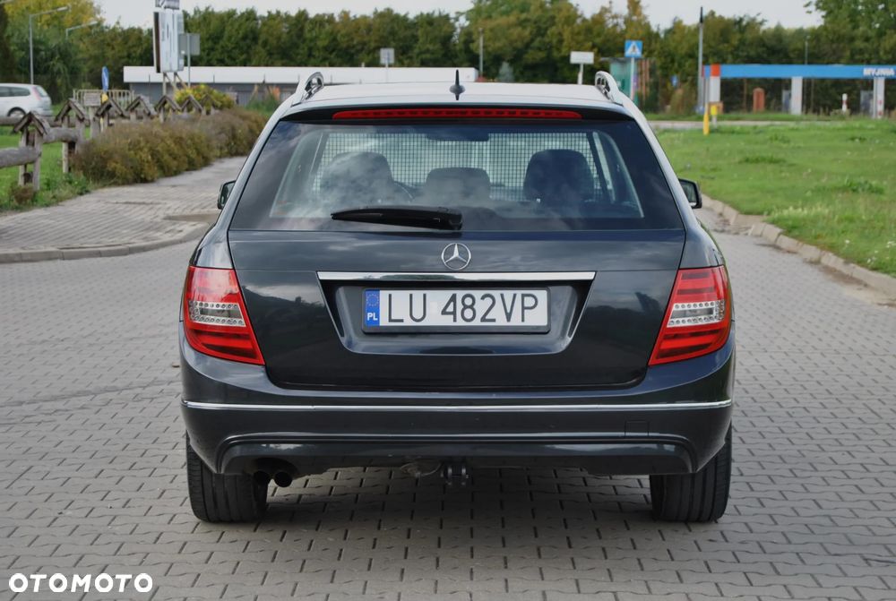 Mercedes-Benz Klasa C 180 CDI Avantgarde Edition - 19