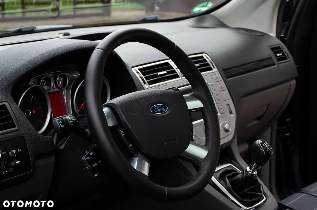 Ford Kuga 2.0 TDCi 4WD Titanium Plus - 9