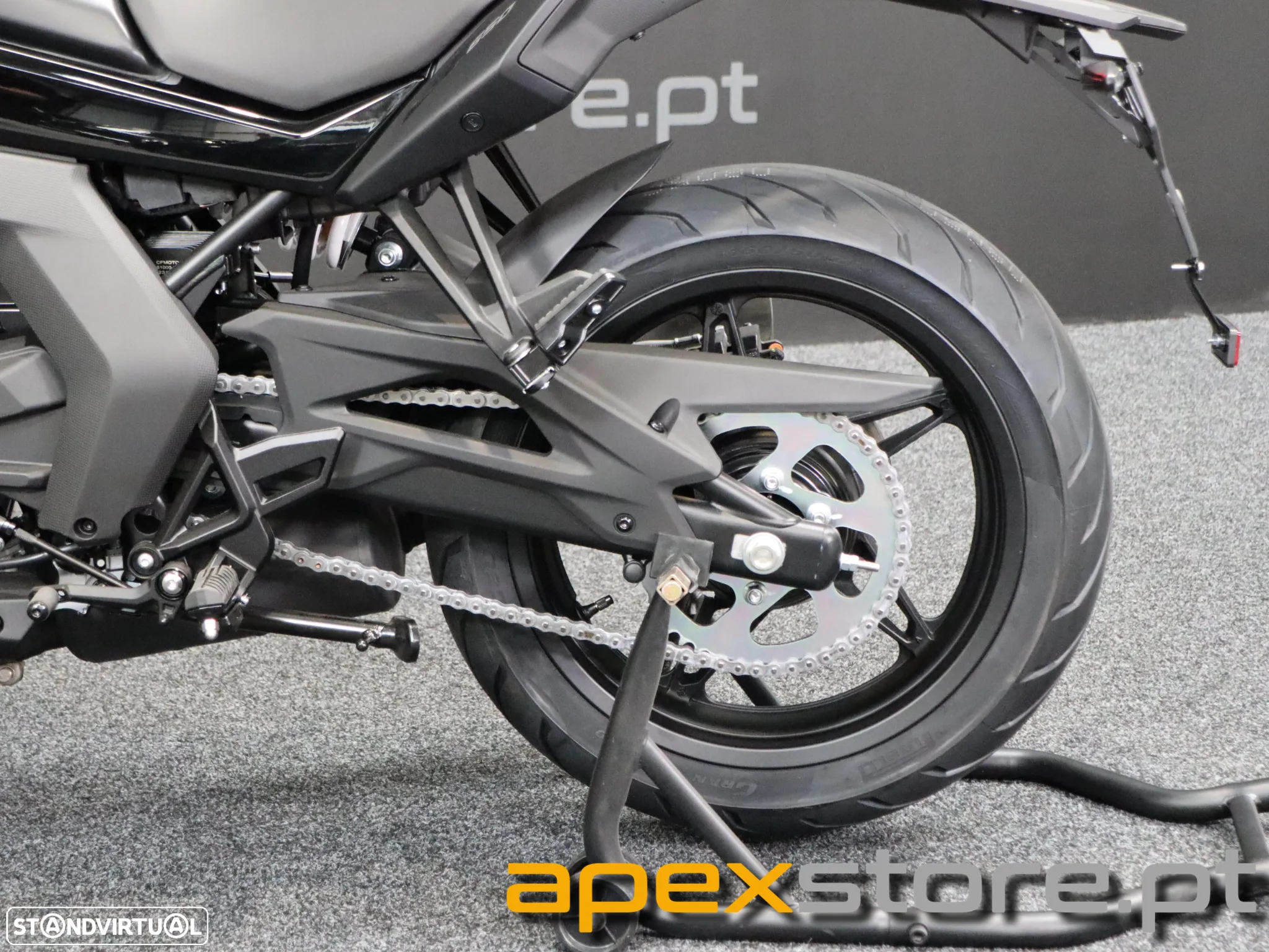 CF Moto 650GT - 10