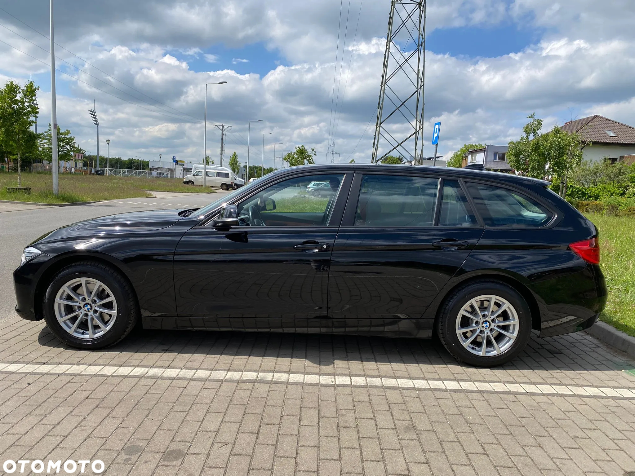 BMW Seria 3 320d Touring Luxury Line - 2