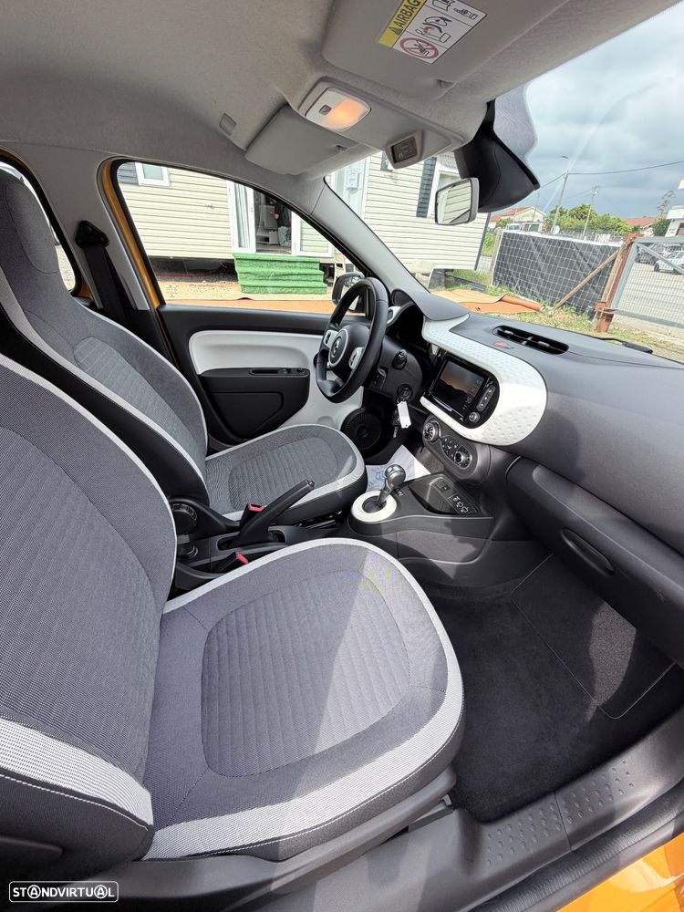 Renault Twingo E-Tech. 22 Urban Night - 9