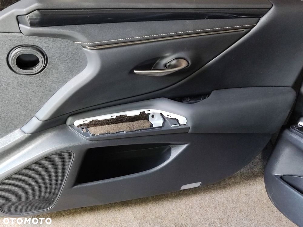 LEXUS ES od 2018r Fotele Kanapy Boczki Skórzane - 4