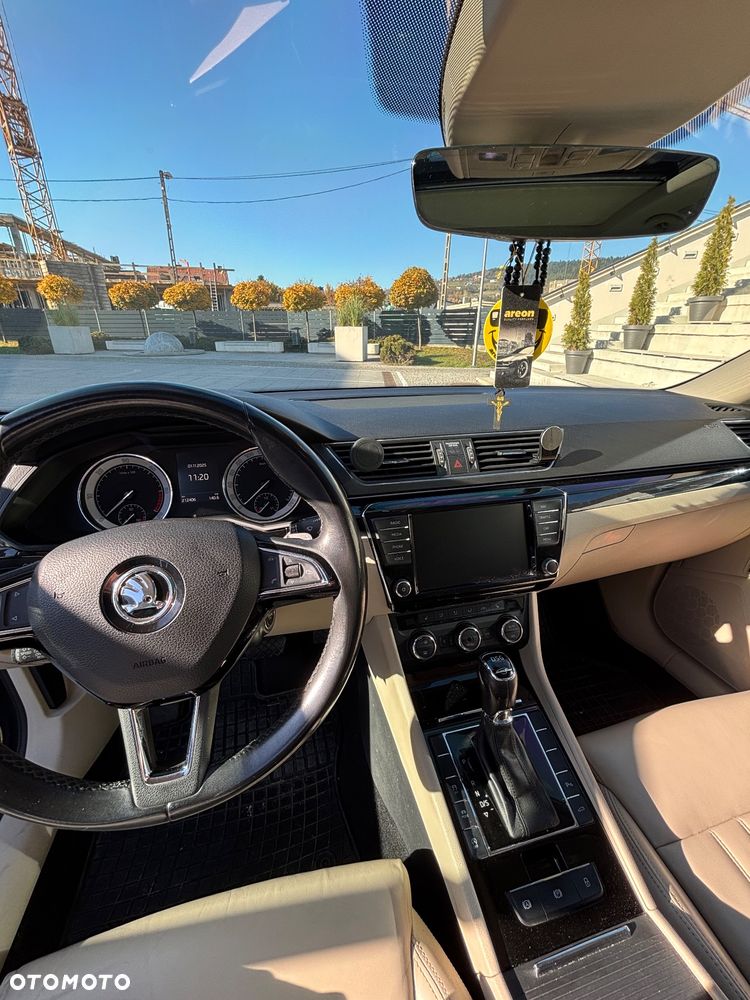 Skoda Superb 2.0 TDI SCR L&K DSG - 29