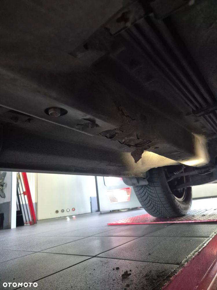 Kia Sportage 2.0 XL 2WD - 14