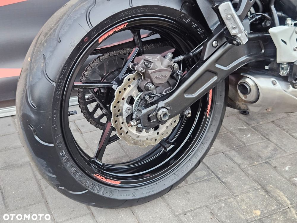 Kawasaki Z 650 - 21