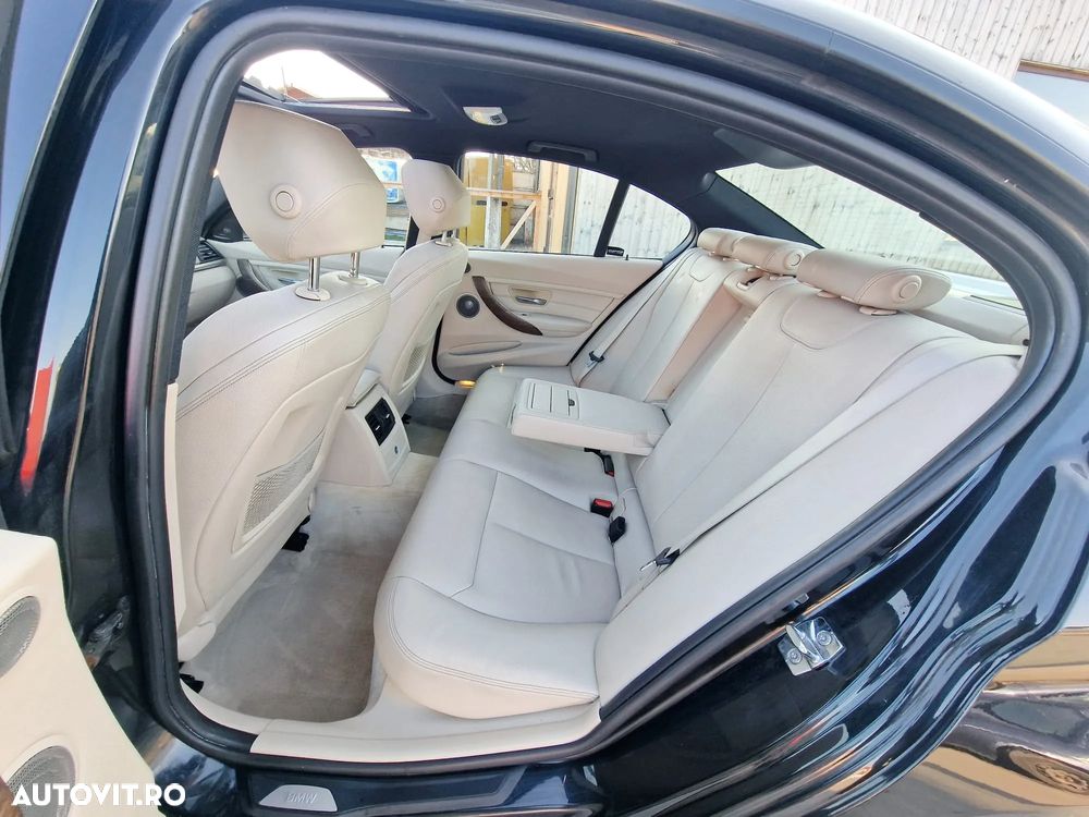 BMW Seria 3 320d Aut. Blue Performance Modern Line - 19