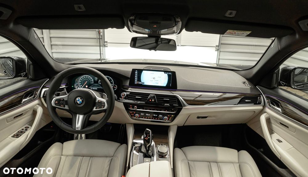 BMW Seria 5 530i GPF xDrive M Sport sport - 2