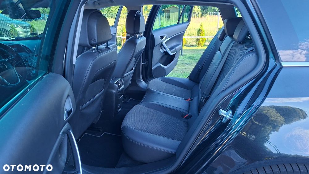 Opel Insignia 1.8 - 9