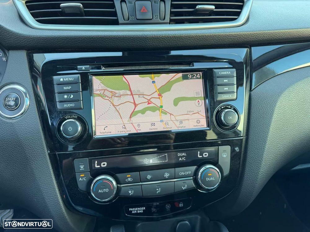 Nissan Qashqai 1.3 DIG-T N-Connecta J18 - 14