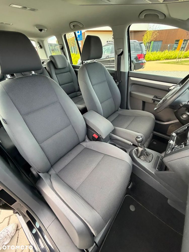 Volkswagen Touran 1.6 TDI DPF BlueMotion Technology Trendline - 7