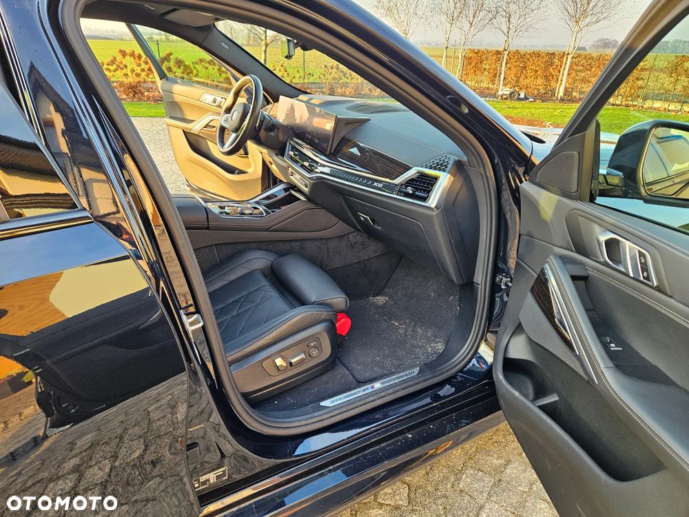 BMW X6M - 10