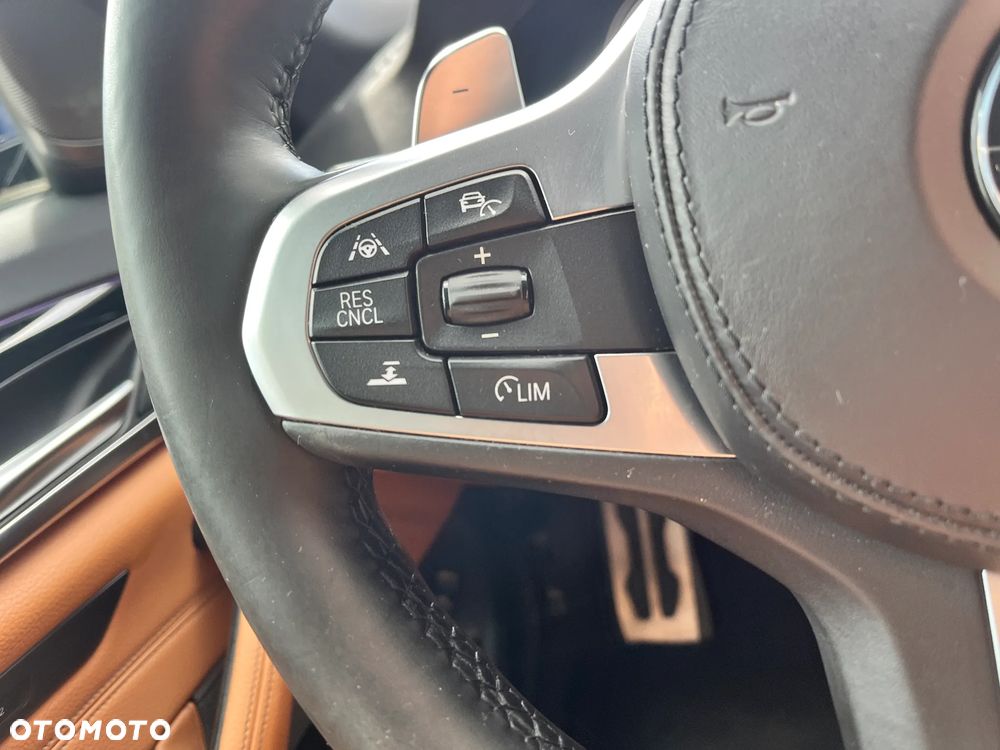 BMW Seria 5 530i xDrive M Sport sport - 19