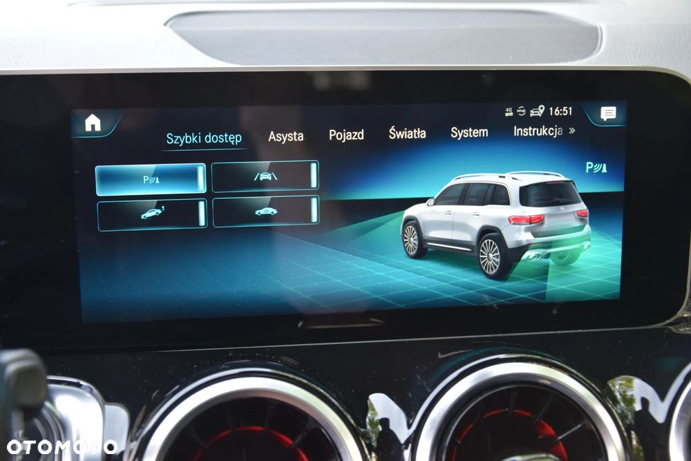 Mercedes-Benz GLB - 25