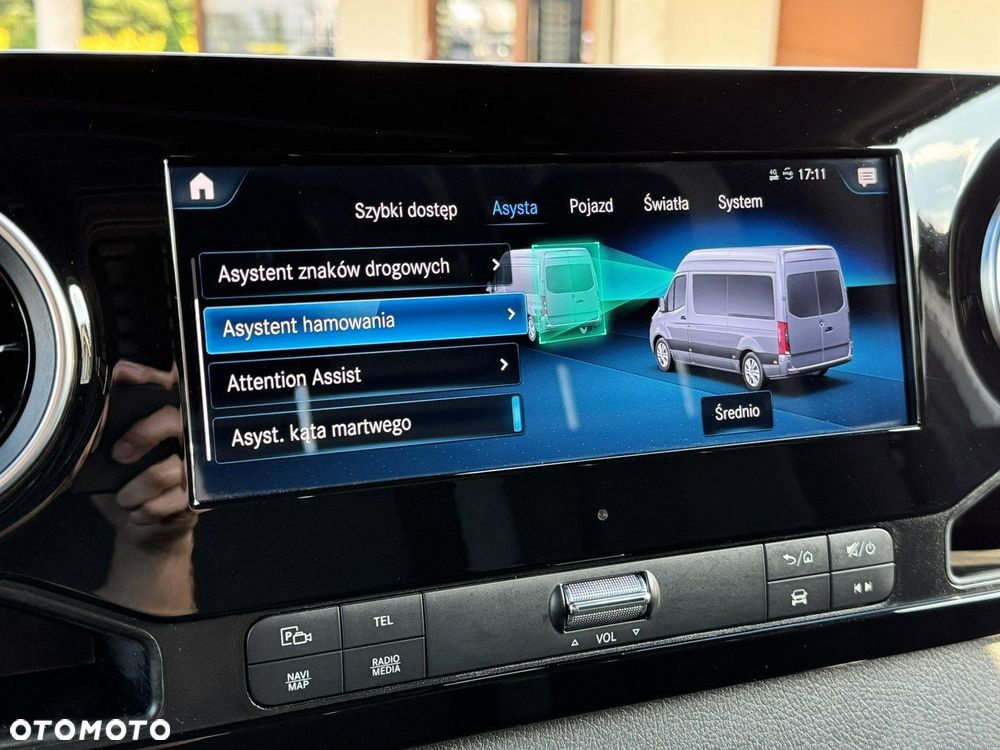 Mercedes-Benz Sprinter - 37
