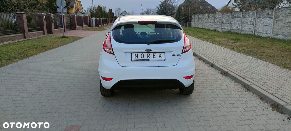 Ford Fiesta 1.6 TDCi SYNC Edition - 6