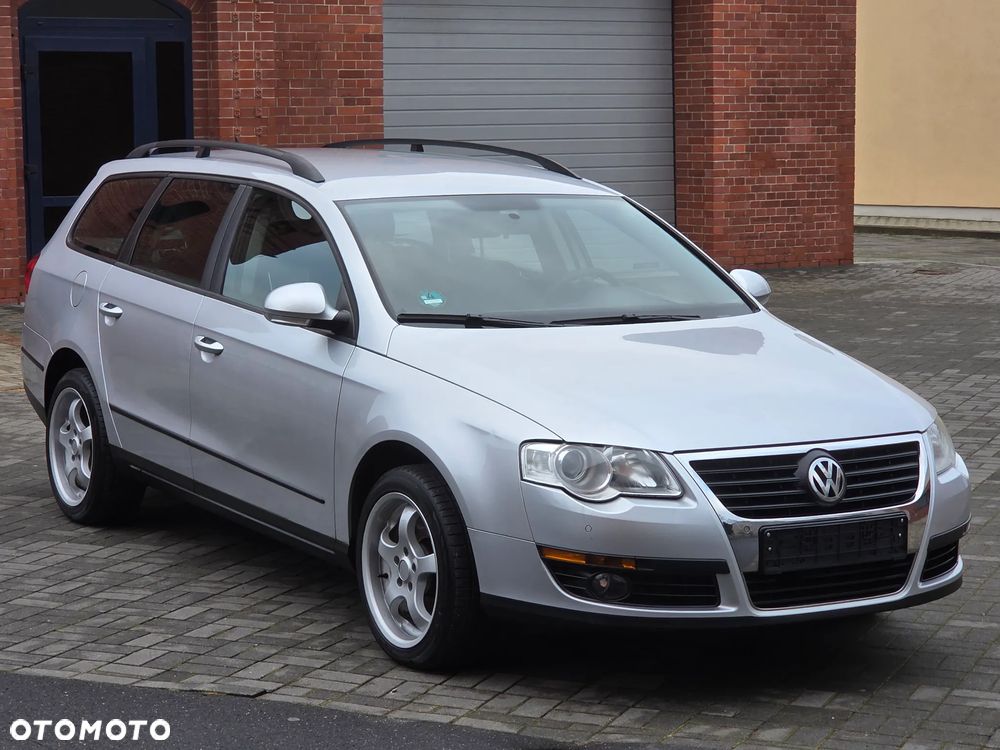 Volkswagen Passat 2.0 TDI DPF DSG Trendline - 7