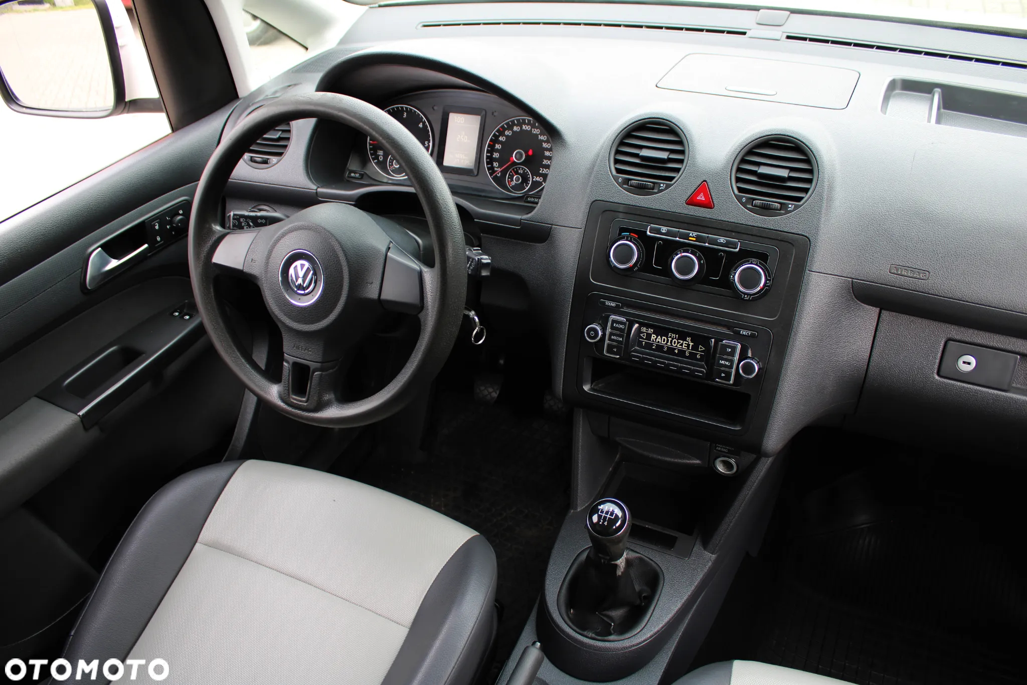 Volkswagen Caddy - 19