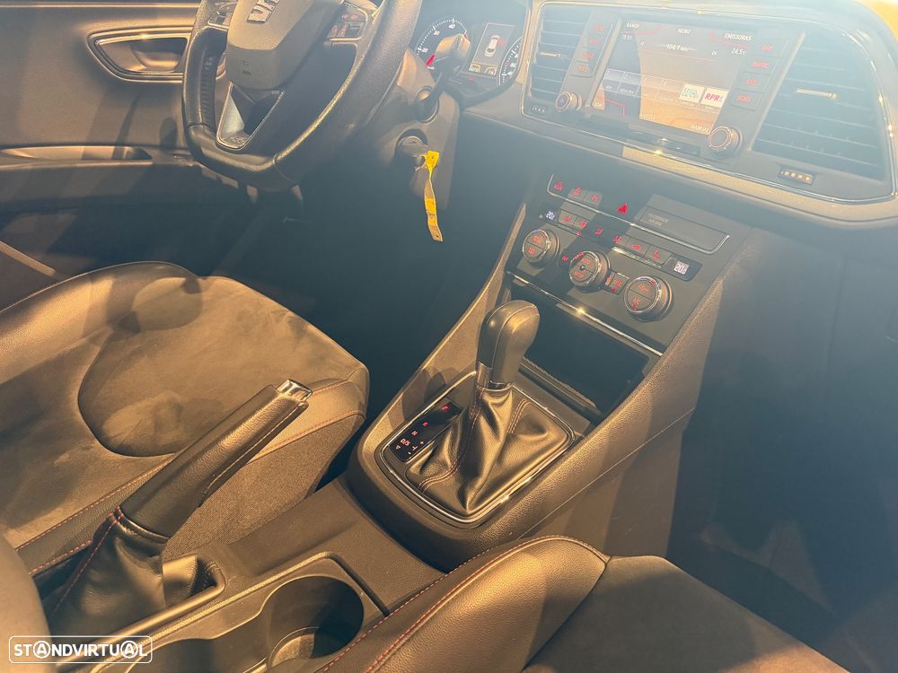 SEAT Leon SC 2.0 TDI DPF S&S DSG FR - 34