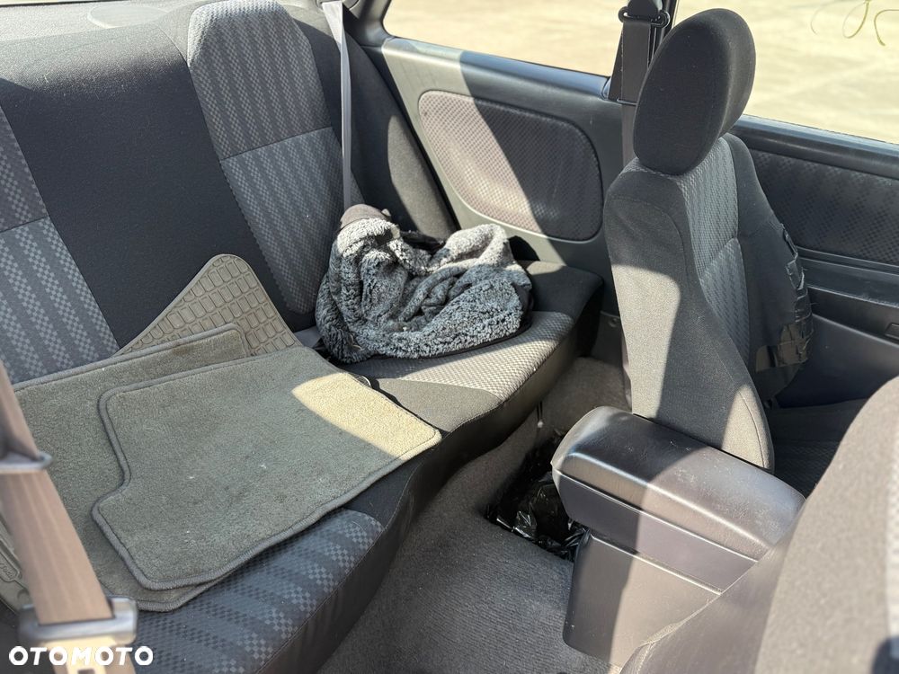 Subaru Impreza 2.5i RS - 11