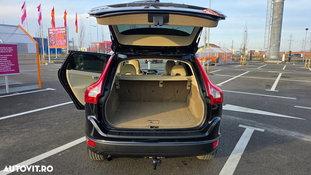 Volvo XC 60 D5 AWD - 19